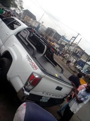 Rolling Cover for Toyota Tacoma TRD