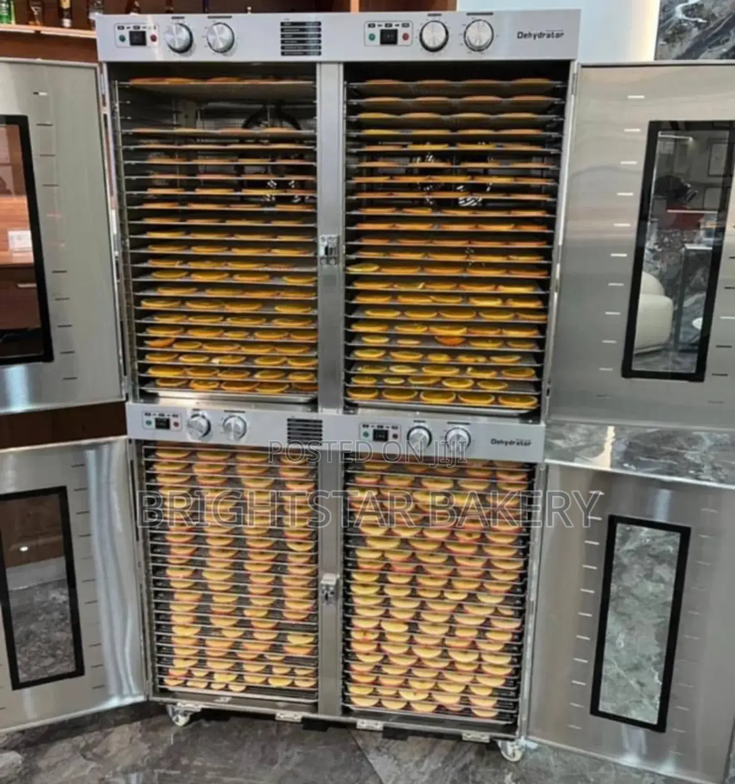 Dehydrator