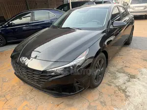 Hyundai Elantra 2023 Black