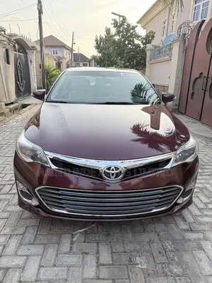 Toyota Avalon XLE 4dr Sedan (3.5L 6cyl 6A) 2014 Burgundy
