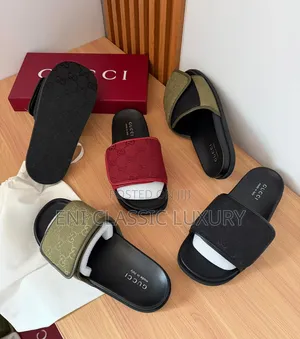 Super High Quality Luxury Men's Slippers Gucci Well Banded Package