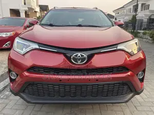Toyota RAV4 XLE AWD (2.5L 4cyl 6A) 2016 Red