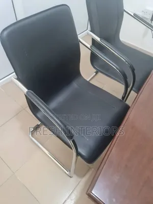Visitor's Office Chair