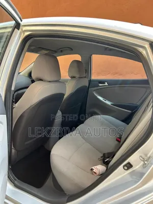 Toyota Corolla LE 4dr Sedan (1.8L 4cyl CVT) 2014 Beige