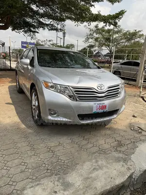 Toyota Venza V6 2010 Silver