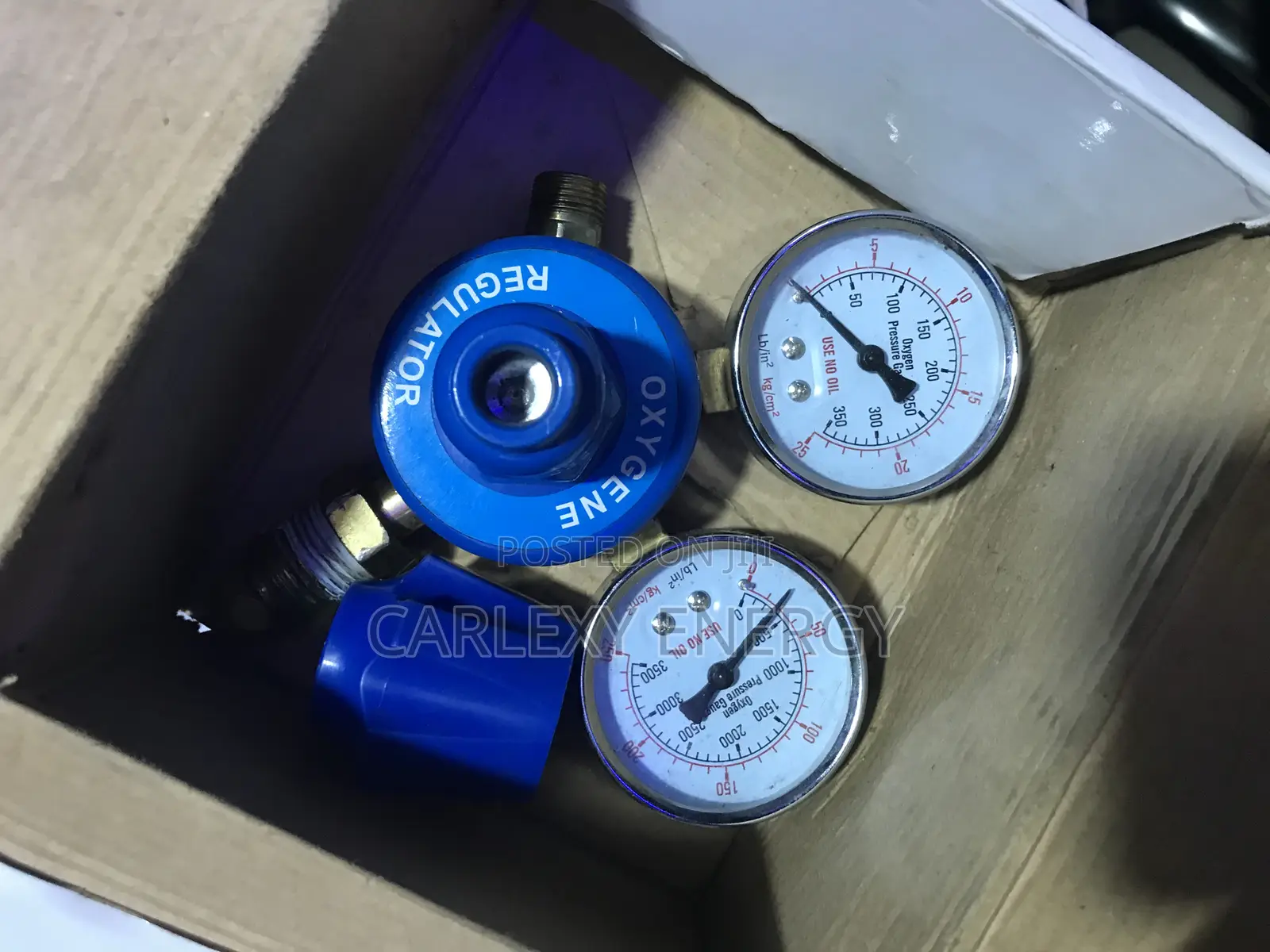 Oxygen Regulator