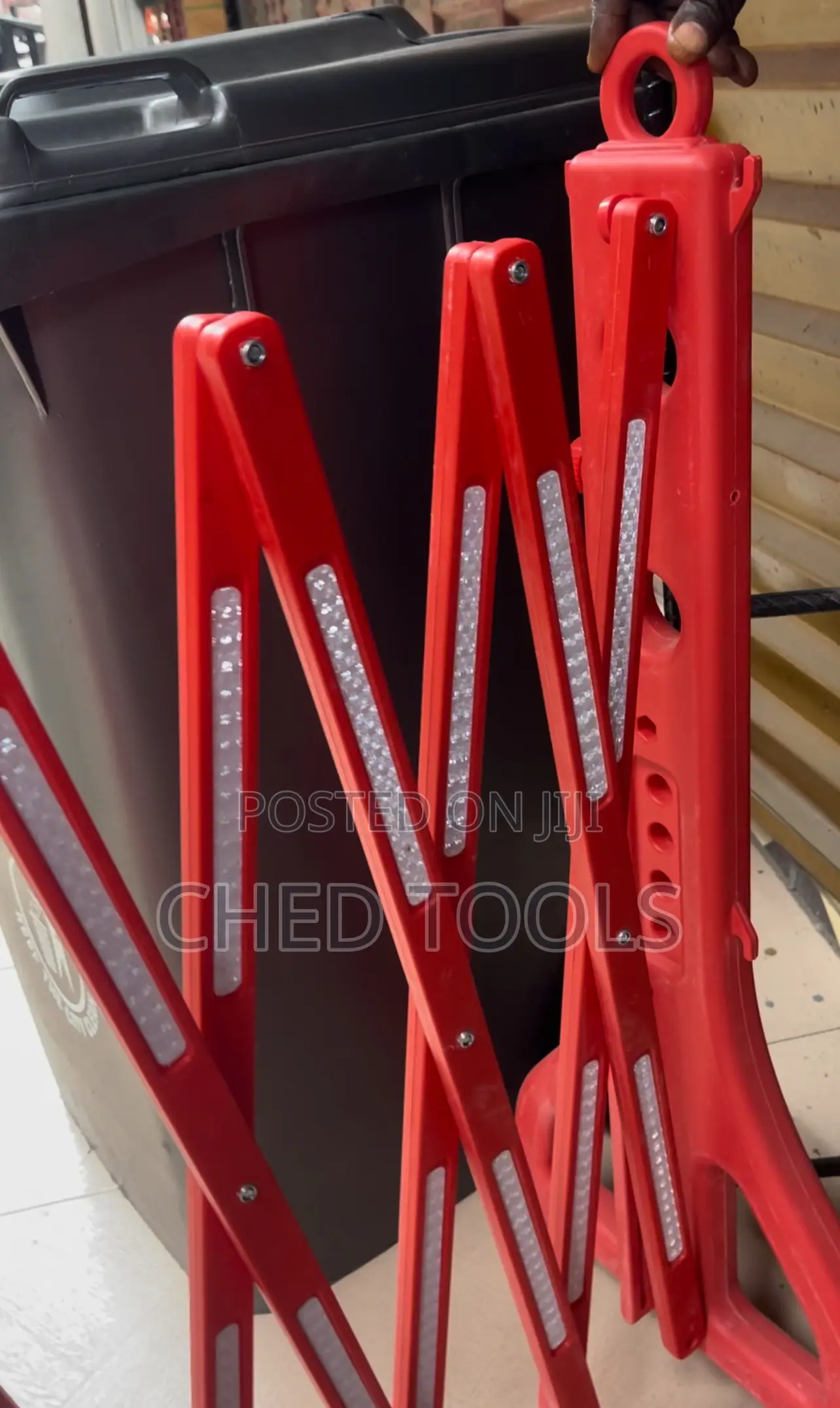 Expandable Road Barrier