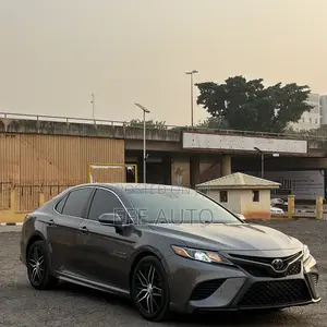 Toyota Camry XSE FWD 2020 Gray