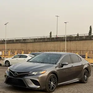 Toyota Camry XSE FWD 2020 Gray