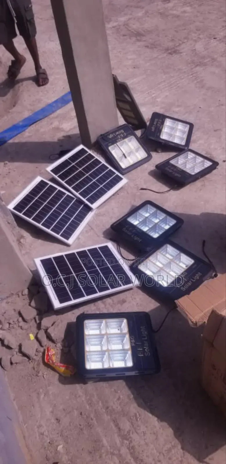 Solar Floodlight 300watts 6 Eyes
