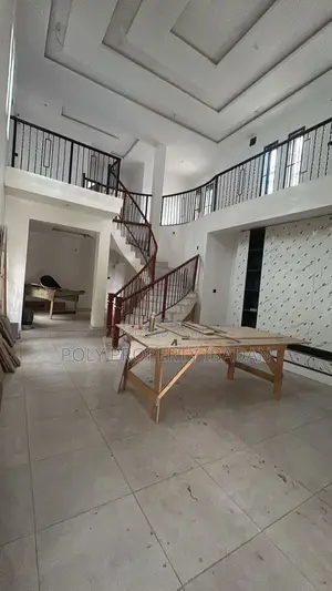 4bdrm Penthouse in Old Bodija Estate, Ibadan for sale
