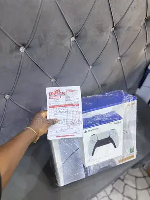 New Ps 5 Slim 1tb With Extra Original Controller