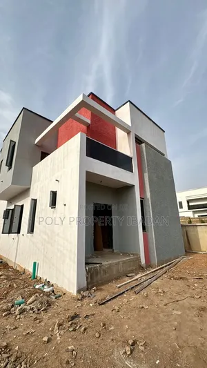 4bdrm Duplex in Carlton Gate Estate,, Akobo for sale