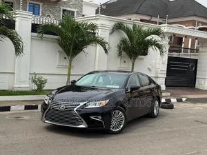 Lexus ES 2014 Black