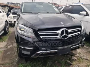 Mercedes-Benz GLE-Class GLE 350d 4MATIC 2017 White