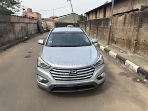 Hyundai Santa Fe 2016 Silver