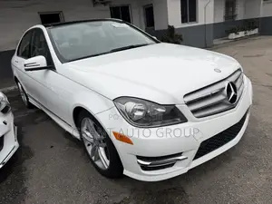 Mercedes-Benz C300 Luxury 4Matic Sedan AWD (3.5L 6cyl 7A) 2014 White