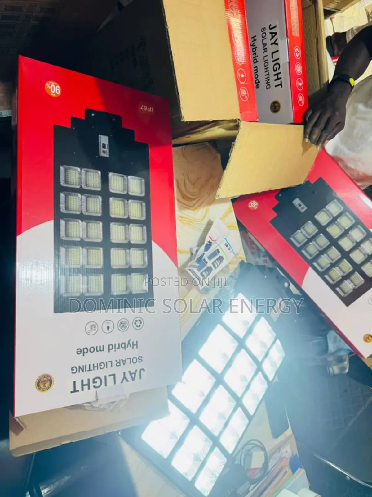 5000watts - 24eyes Solar Hybrid Mode Street Light