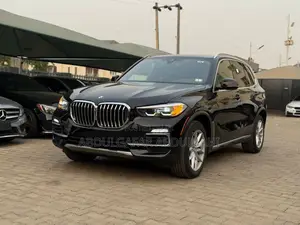 BMW X5 xDrive40i AWD 2019 Black