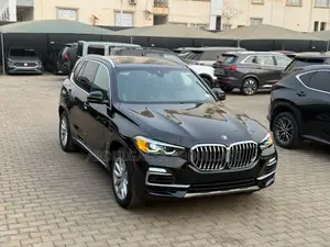 BMW X5 xDrive40i AWD 2019 Black