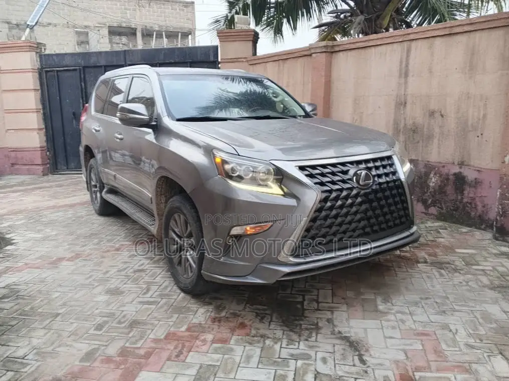 Lexus GX 460 Luxury 2015 Silver