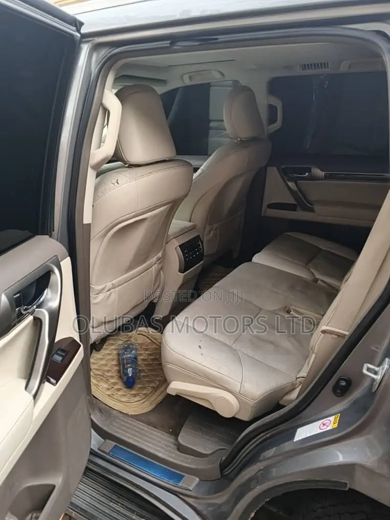 Lexus GX 460 Luxury 2015 Silver