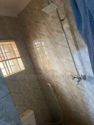 2bdrm Bungalow in Oke Ibukun, Akala Express for rent