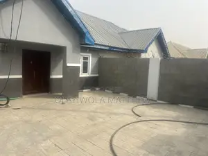 3bdrm Bungalow in Jedo Estate, Sabon Lugbe for rent