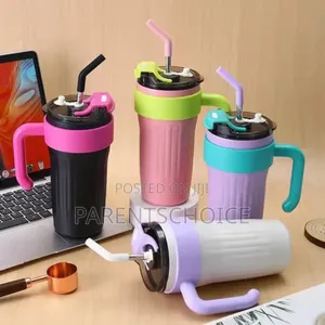 Stainless Steel Insulated Tumbler/Mug With Lid and Straw 800ml