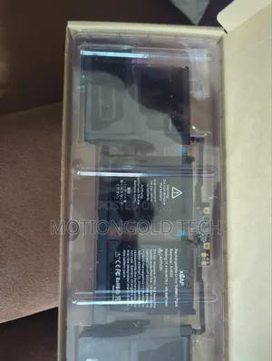 Apple Macbook Pro 15 Inch A1707 Model 1820