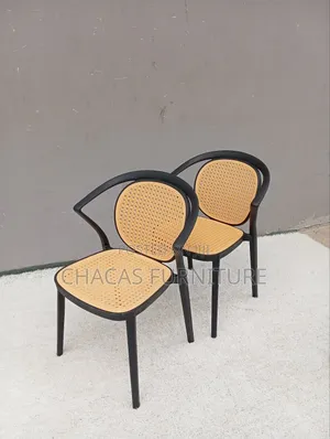 Modern Dining Chairs - Rattan Style Plastic Armchairs for Kitchen