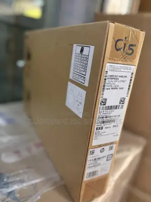 New Laptop HP 240 8GB Intel Core i5 SSD 512GB