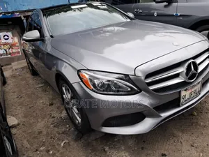 Mercedes-Benz C300 Sport 4Matic Sedan AWD (2.0L 4cyl 7A) 2017 Gray