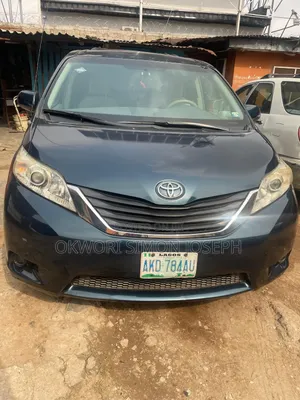 Toyota Sienna 2008 Blue