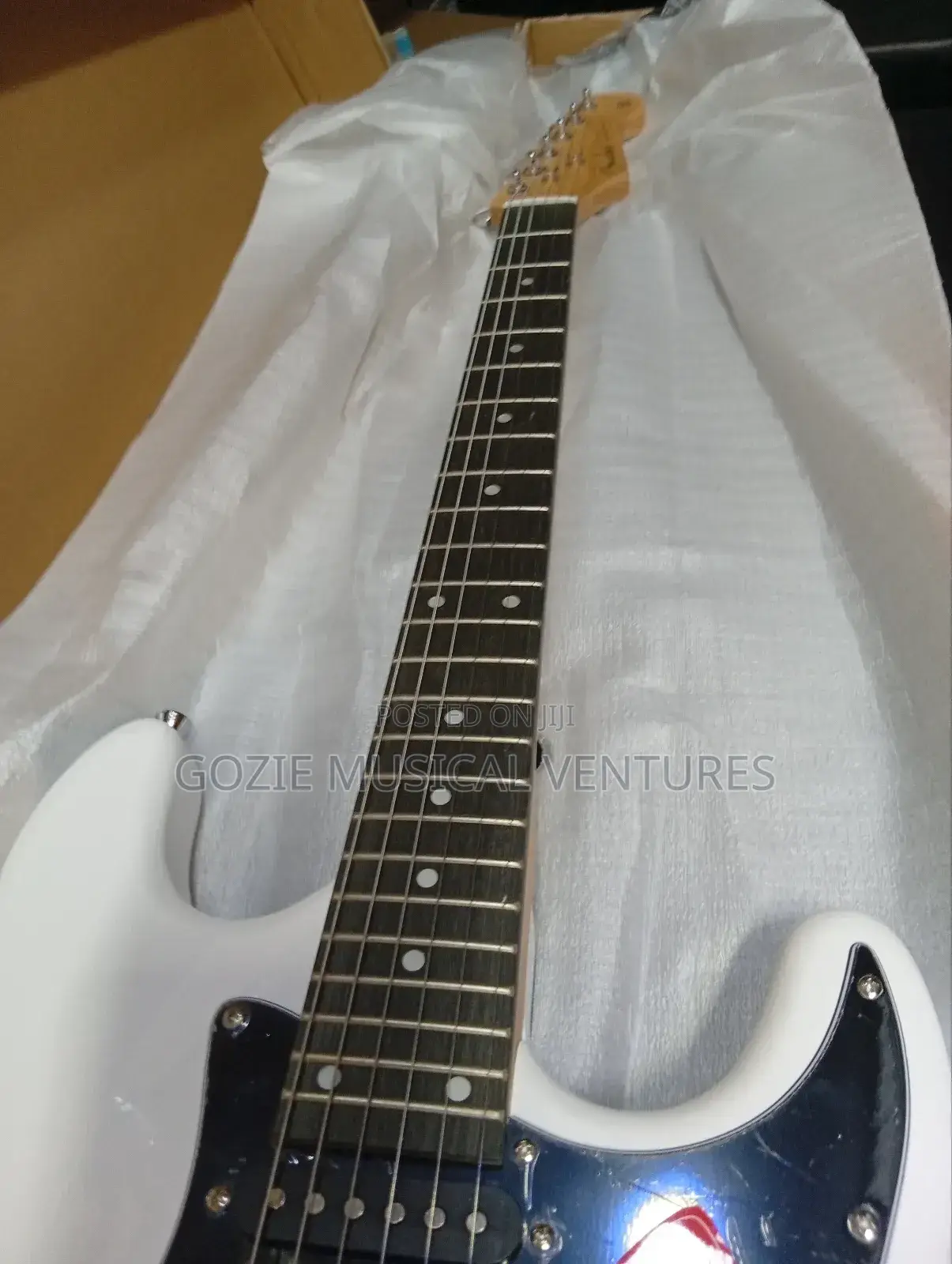 Original Fender Stratocaster Electric Guitar 