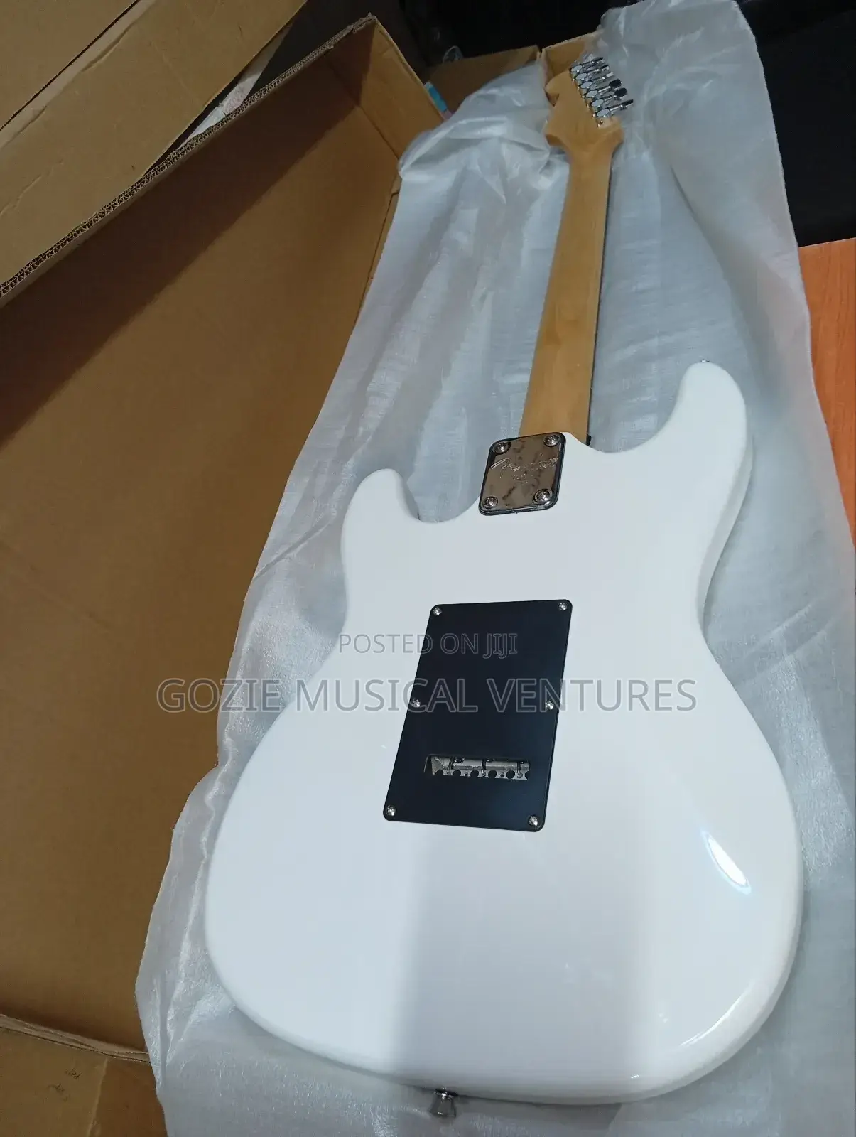 Original Fender Stratocaster Electric Guitar 
