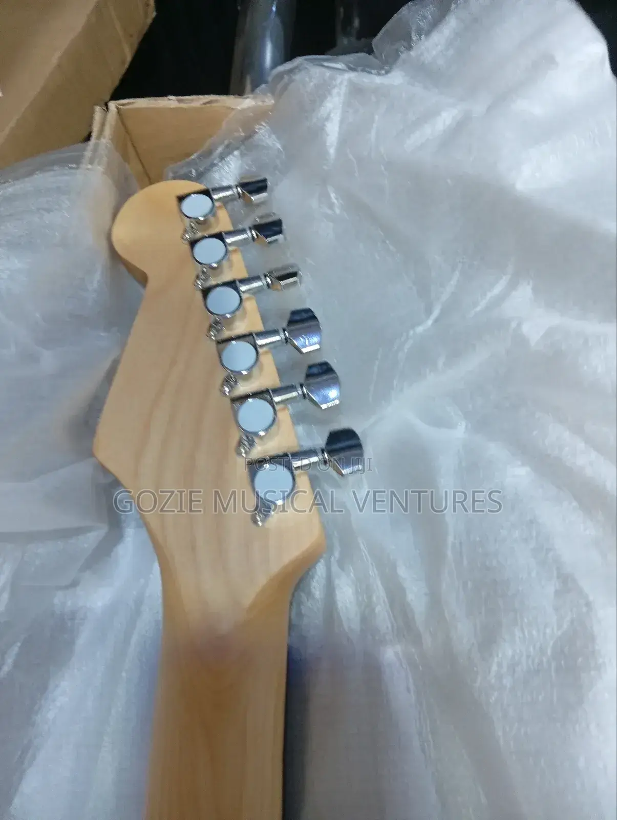 Original Fender Stratocaster Electric Guitar 