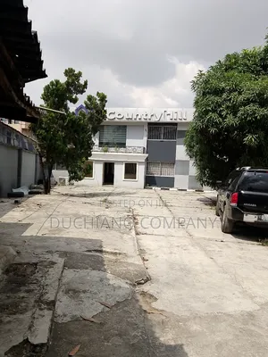 Toyin, Ikeja: 848 Square Metres Land With Structure on It.