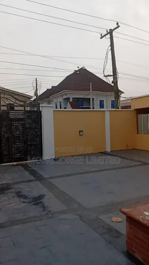 4bdrm Duplex in Magodo for rent