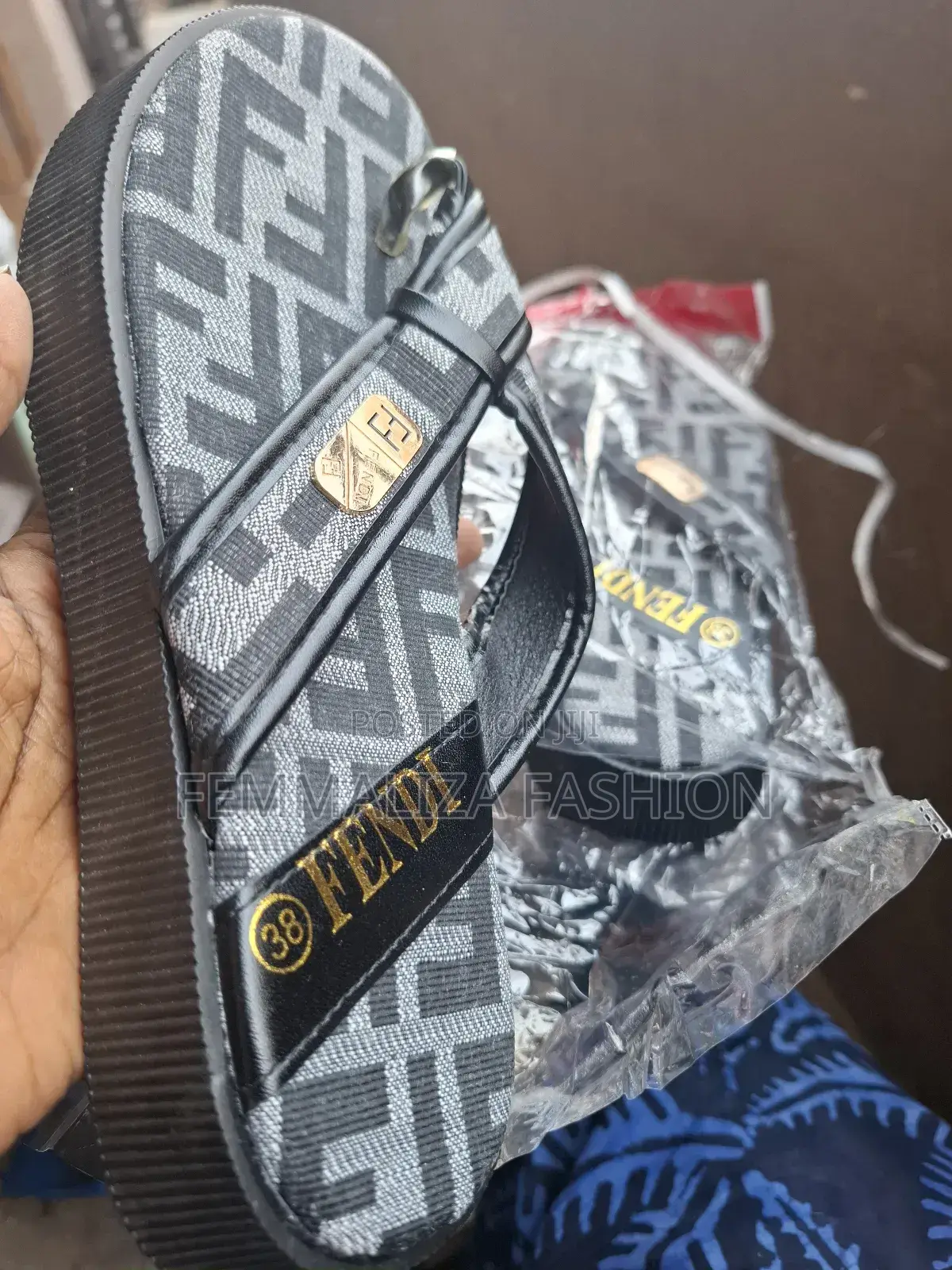 Knockabout Designs Ladies Slippers