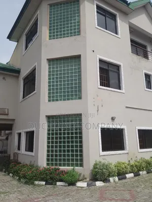 8bdrm Duplex in Ikeja GRA for rent