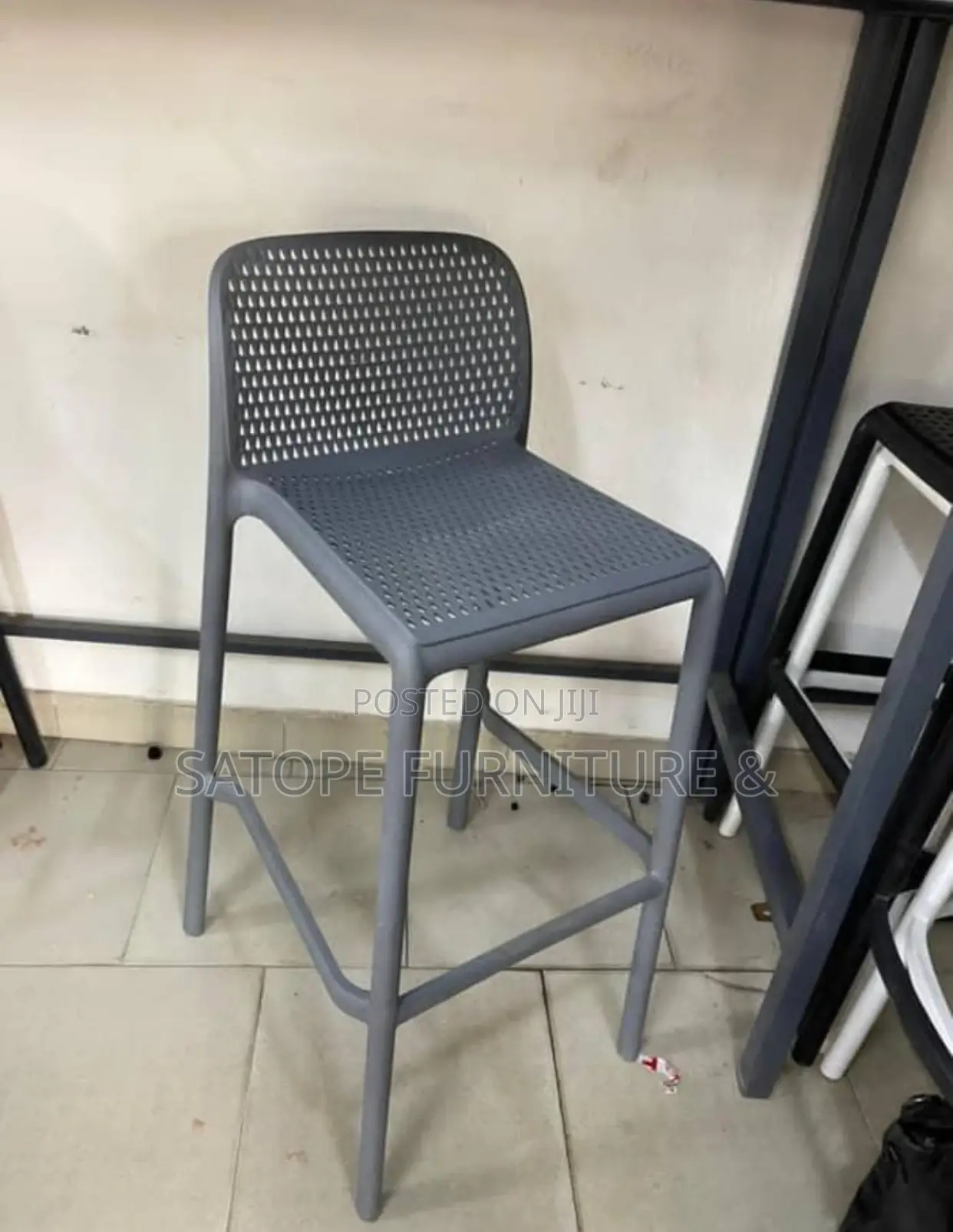 High Quality Plastic Bar Stool