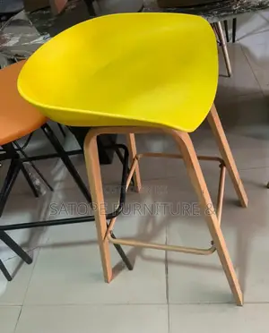 High Quality Restaurant and Kitchen Bar Stool