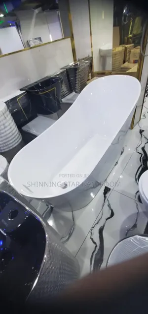 Master Bathtub