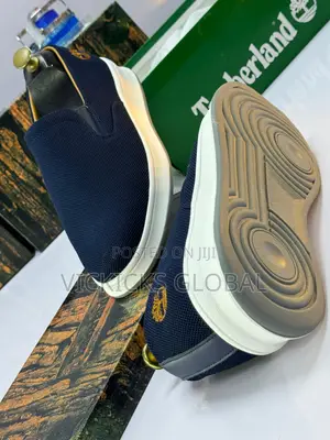 Timberland – Classic Loafers, Modern Comfort”