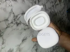 Neat Airpodmax Silicon Rubber Pouch White Color