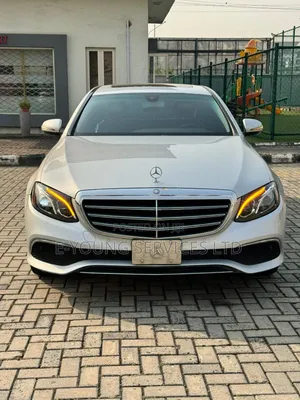 Mercedes-Benz E300 4Matic AWD Sedan (2.0L 4cyl 9A) 2017 Silver