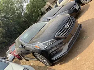 Hyundai Sonata Sport 2.0T Sedan FWD (2.0L 4cyl 6A) 2016 Black