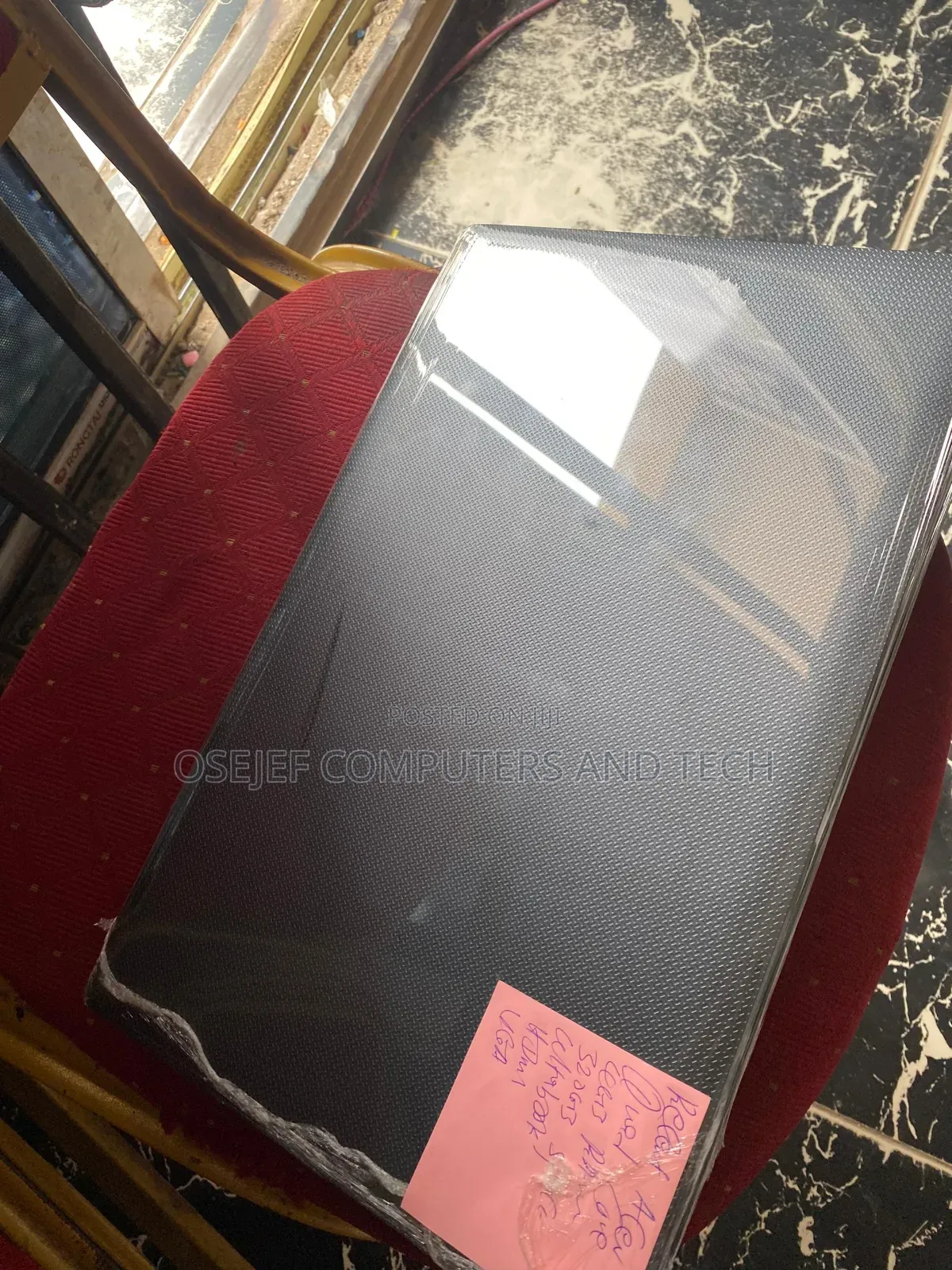 Laptop Acer 4GB Intel Core i3 HDD+SSD 320GB