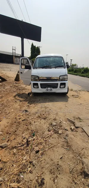 Suzuki APV Minibus 2010 White